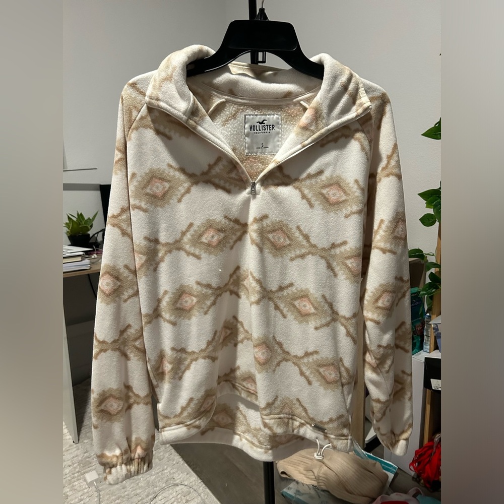Hollister tribal print fleece jacket